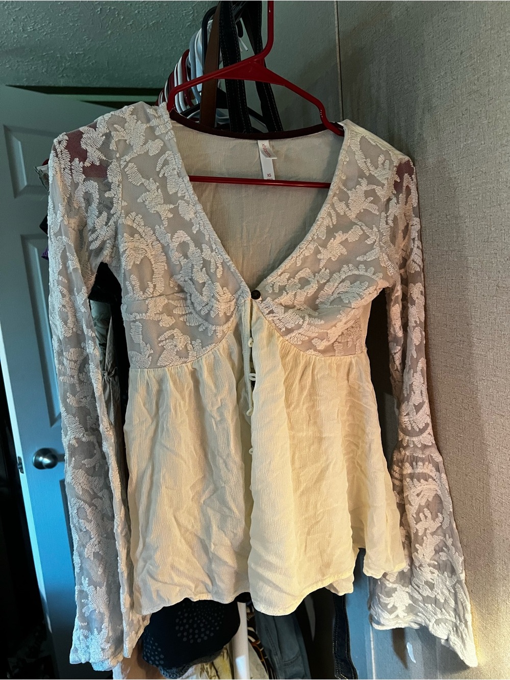 Xhilaration Cream Lace-Overlay Peasant Blouse